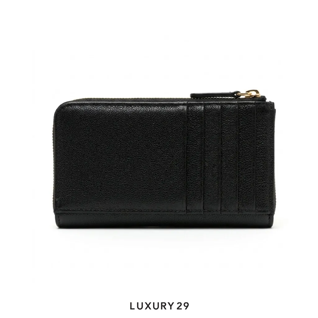 Chanel Card holder Grained goatskin leather combined with gold-tone metal and enamel Black(Small, Black)