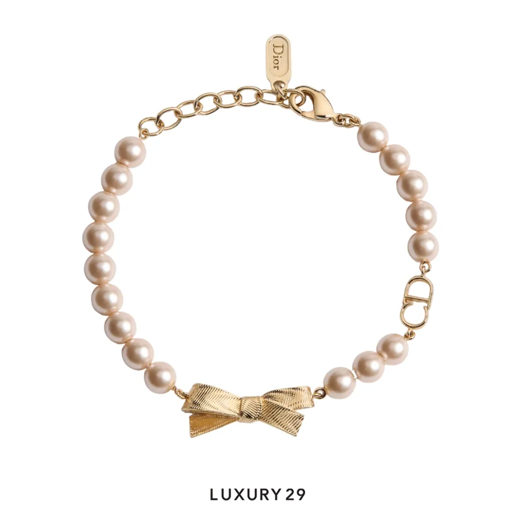 Dior CD Bow Bracelet Gold-Finish Metal and Iridescent Pink Resin Pearls(Free Size, Pink)