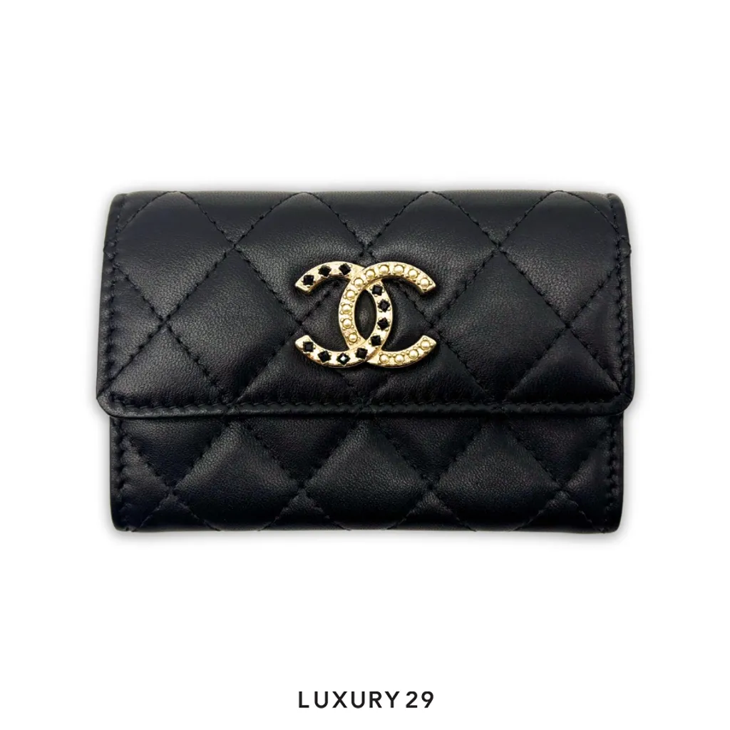 Chanel Lambskin Pearl Enamel Quilted Flap Card Holder Black(Small, Black)