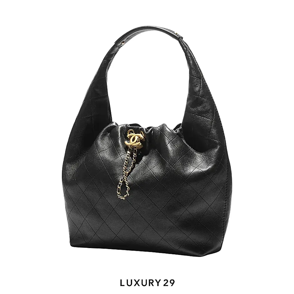 Chanel Calfskin & Gold-Tone Metal Large Hobo Bag Black(Large, Black)