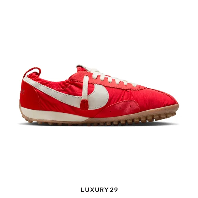 NIKE W JAQUEMUS MOON SHOE SP University Red