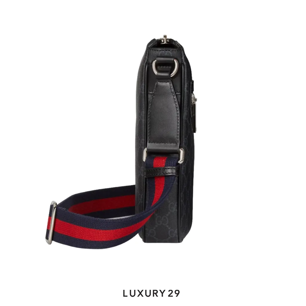 Gucci GG Black small messenger bag Black GG Supreme canvas(Small, Black)