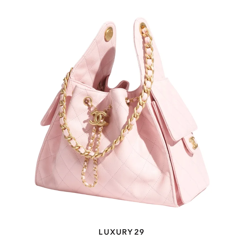 Chanel 25 Small Handbag Grained Calfskin & Gold-Tone Metal Light Pink(Small, Pink)