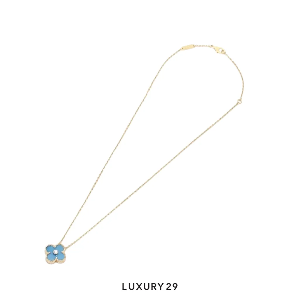 Van Cleef & Arpels Vintage Alhambra pendant 18K yellow gold, blue grey sevres porcelain(Free Size, Blue)