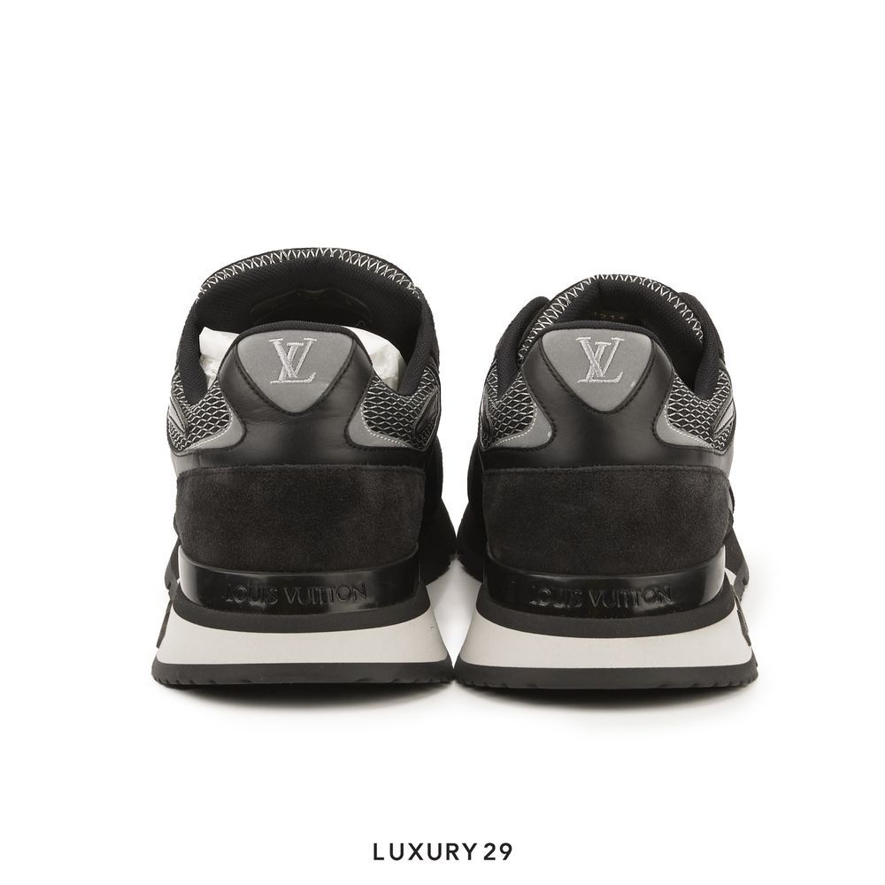 Louis Vuitton LV Run Away Sneaker(M)(41, Black)
