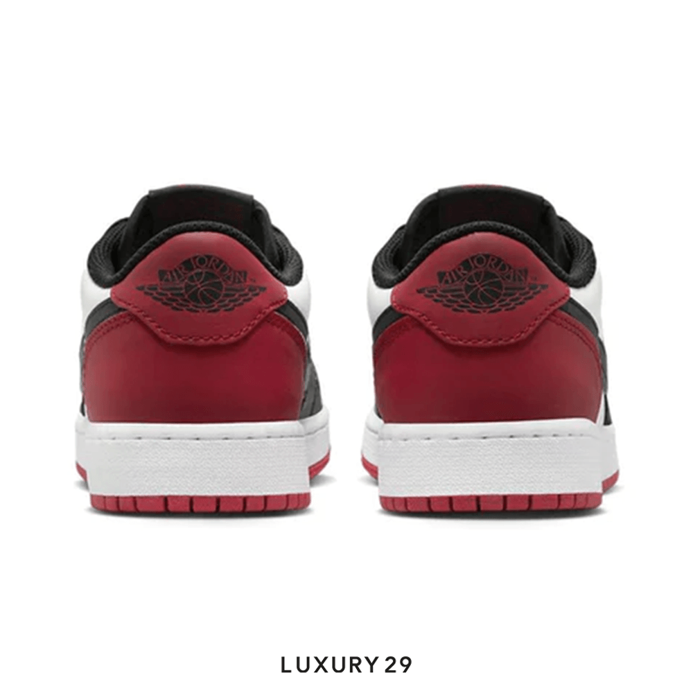 Nike Jordan 1 Retro Low OG Black Toe (2023)(M)(40, Red)