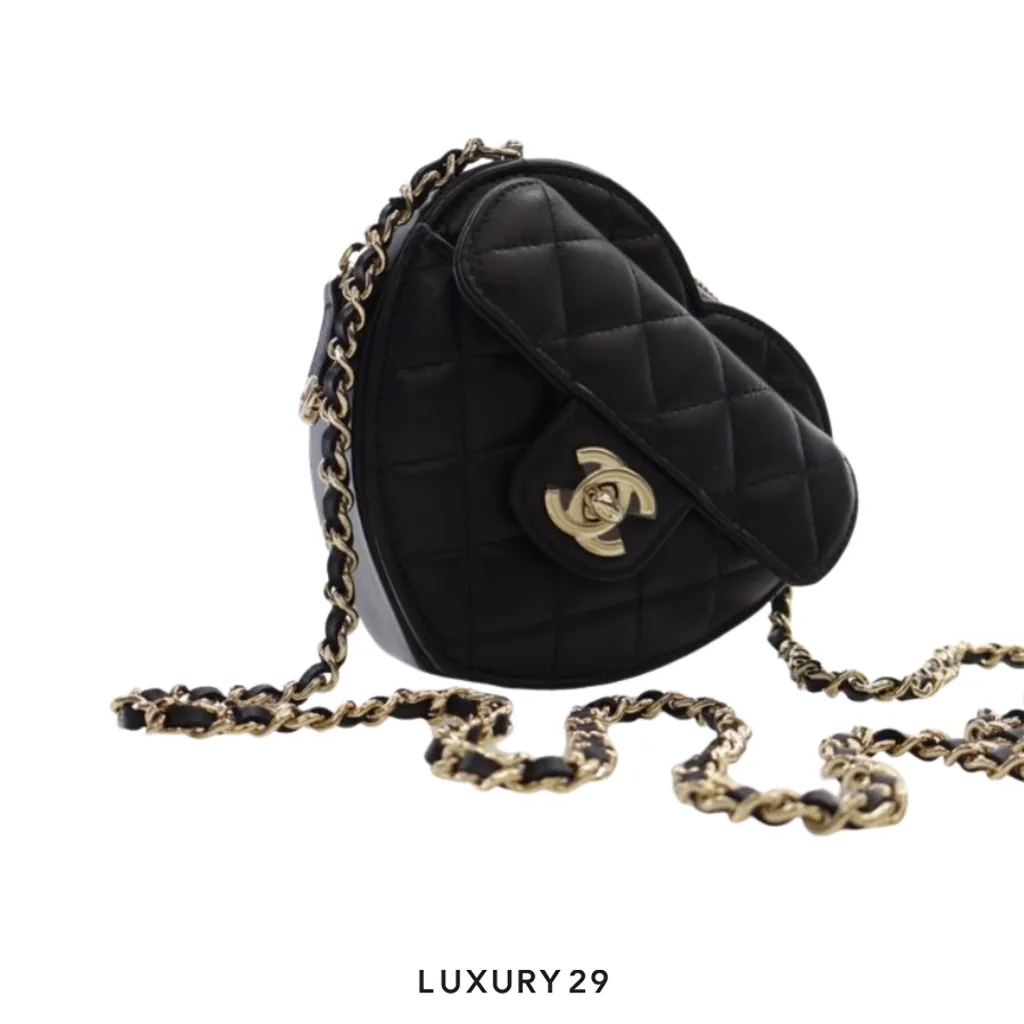 Chanel Heart Clutch with Chain Black(Small, Black)