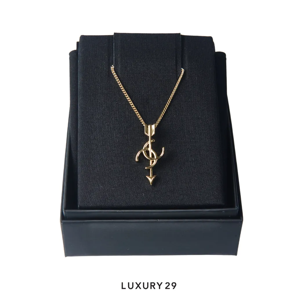 Chanel Arrow Motif Long Necklace Gold(Free Size, Gold)