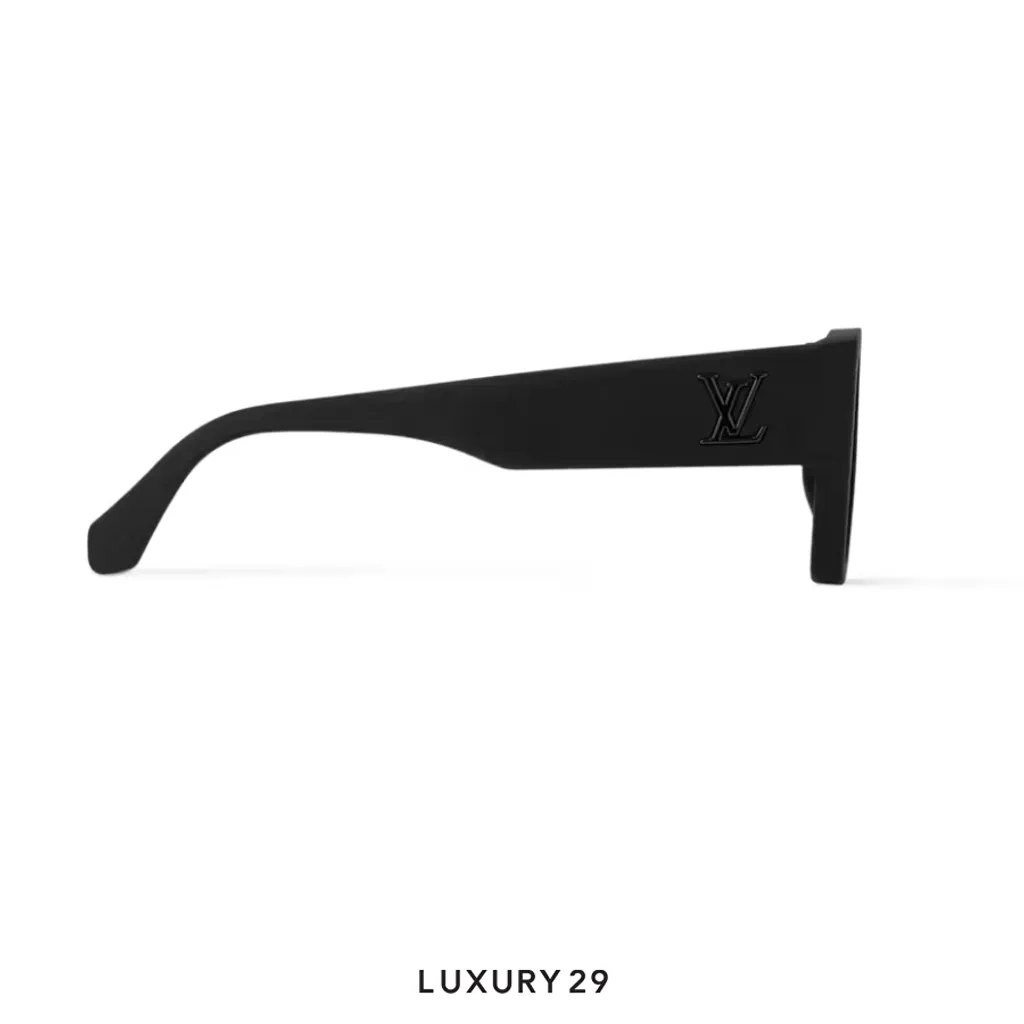 Louis Vuitton LV Clash Large Square Sunglasses(Free Size, Black)