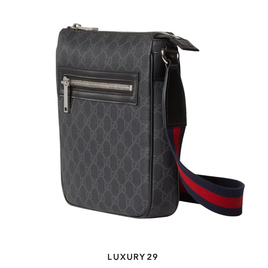 Gucci GG Black small messenger bag Black GG Supreme canvas(Small, Black)