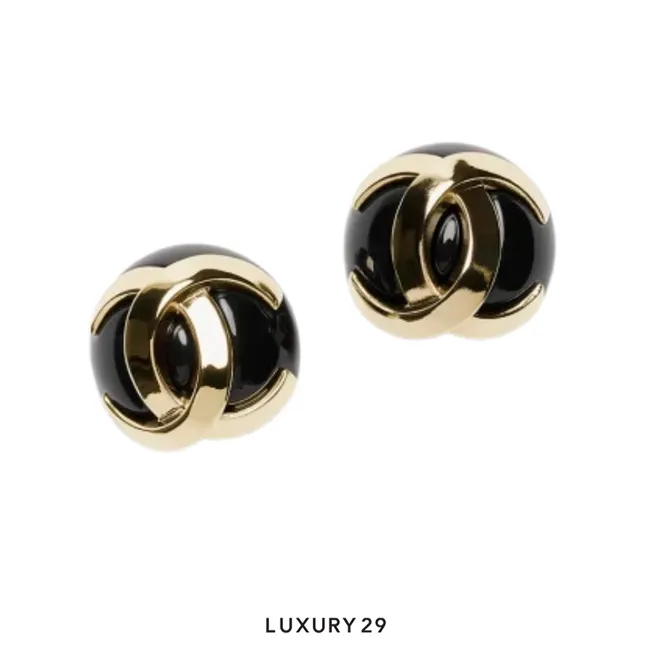 Chanel Stud earrings Metal and resin Gold/Black