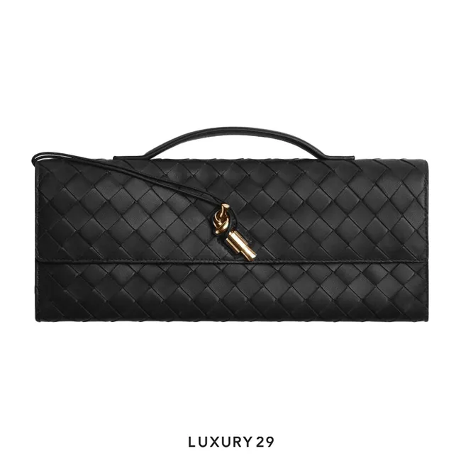 Bottega Veneta Andiamo Clutch Black