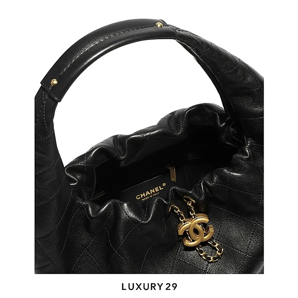 Chanel Calfskin & Gold-Tone Metal Large Hobo Bag Black(Large, Black)