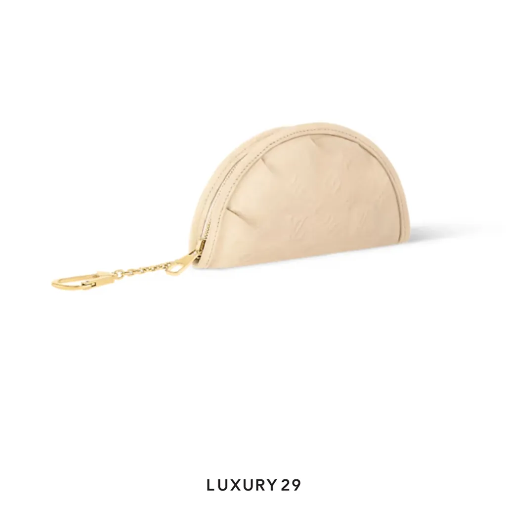 LOUIS VUITTON LV Gyoza key case(Small, Neutrals)