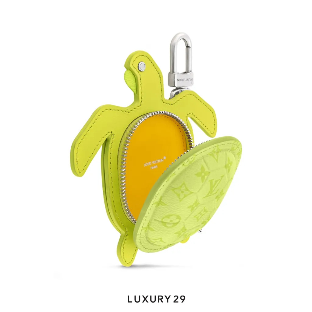 Louis Vuitton LV Turtle Pouch Bag Charm Green(Mini, Green)