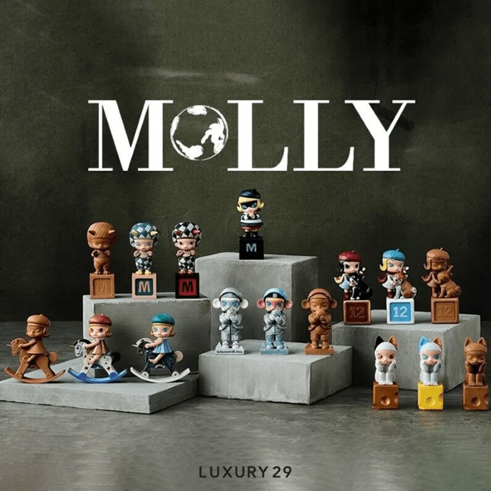 POPMART★MOLLY★Anniversary Amazon.com: POP MART Molly Anniversary Statues Classical
