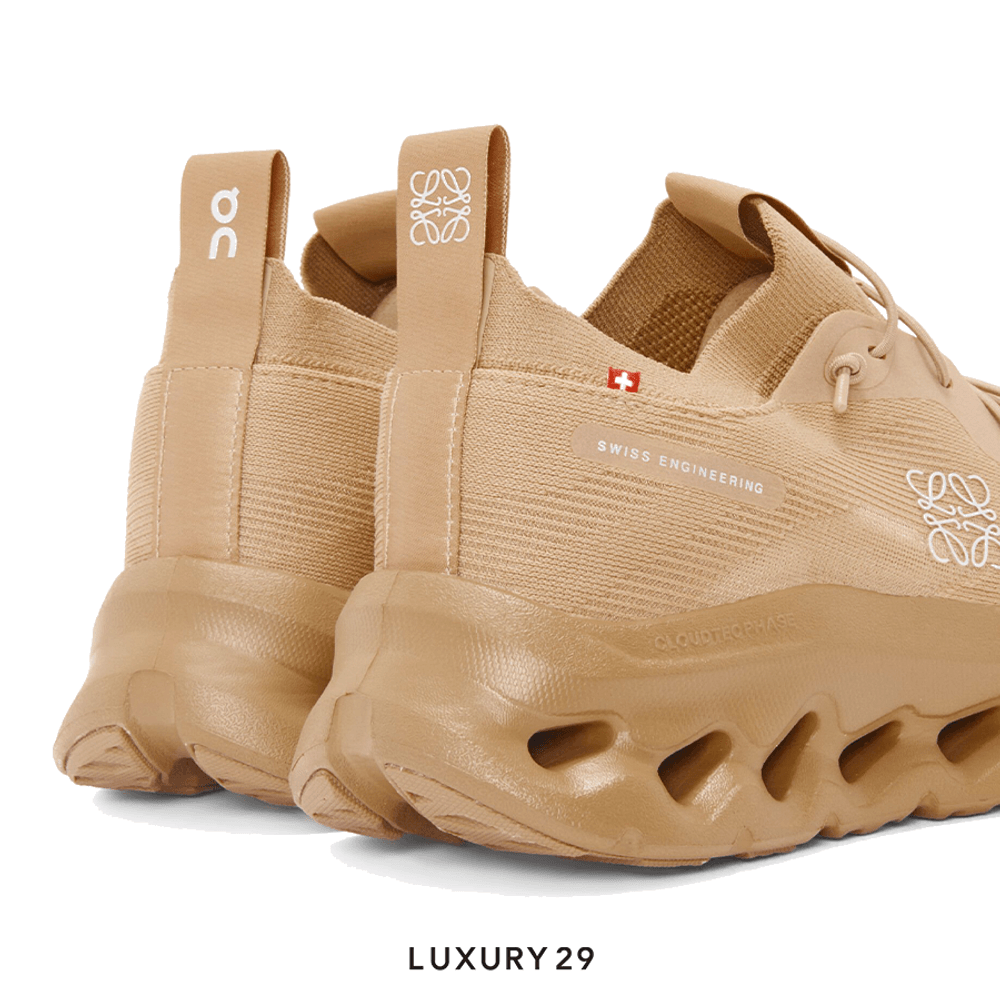 On x LOEWE ☆ Cloudtilt ‘Dark Sand’ On Running x Loewe Cloudtilt 