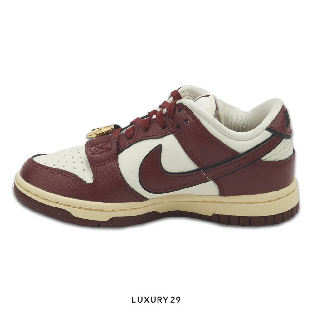 Nike Dunk Low SE Just Do It Sail Team Red (Women's)(W)(38.5, Red)