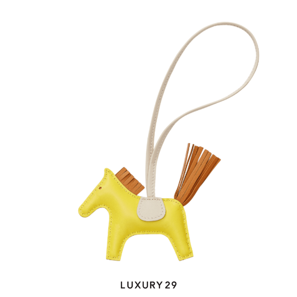 Hermes Rodeo MM charm Lime / Sesame / Craie(Medium, Yellow)