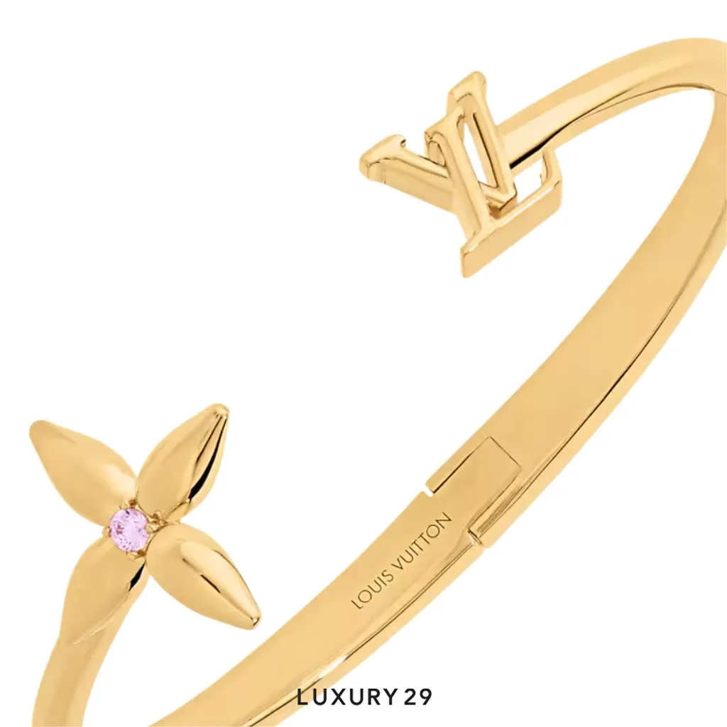 Louis Vuitton LV Louisette Signature Bracelet In Metal with gold-color finish(Medium, Gold)