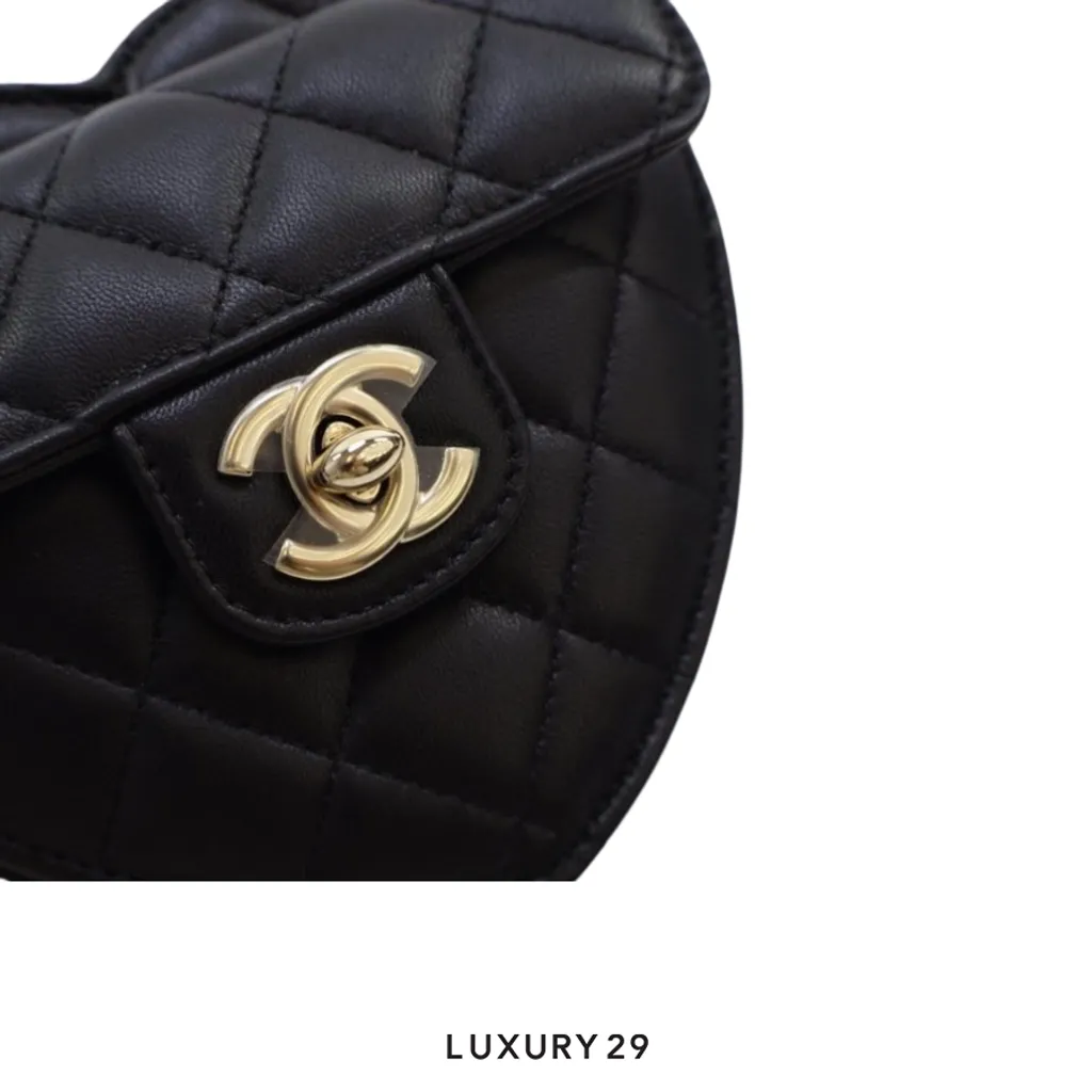 Chanel Heart Clutch with Chain Black(Small, Black)
