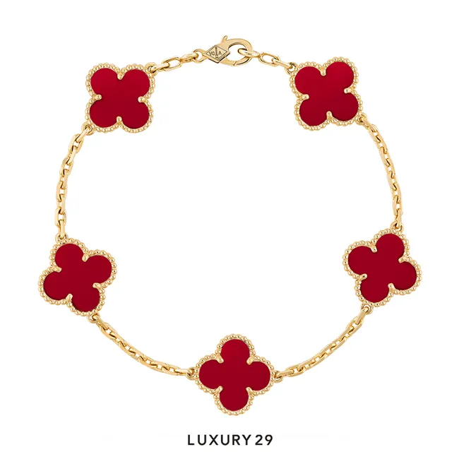 Van Cleef & Arpels Vintage Alhambra Bracelet, 5 motifs 18K yellow gold, Camelian