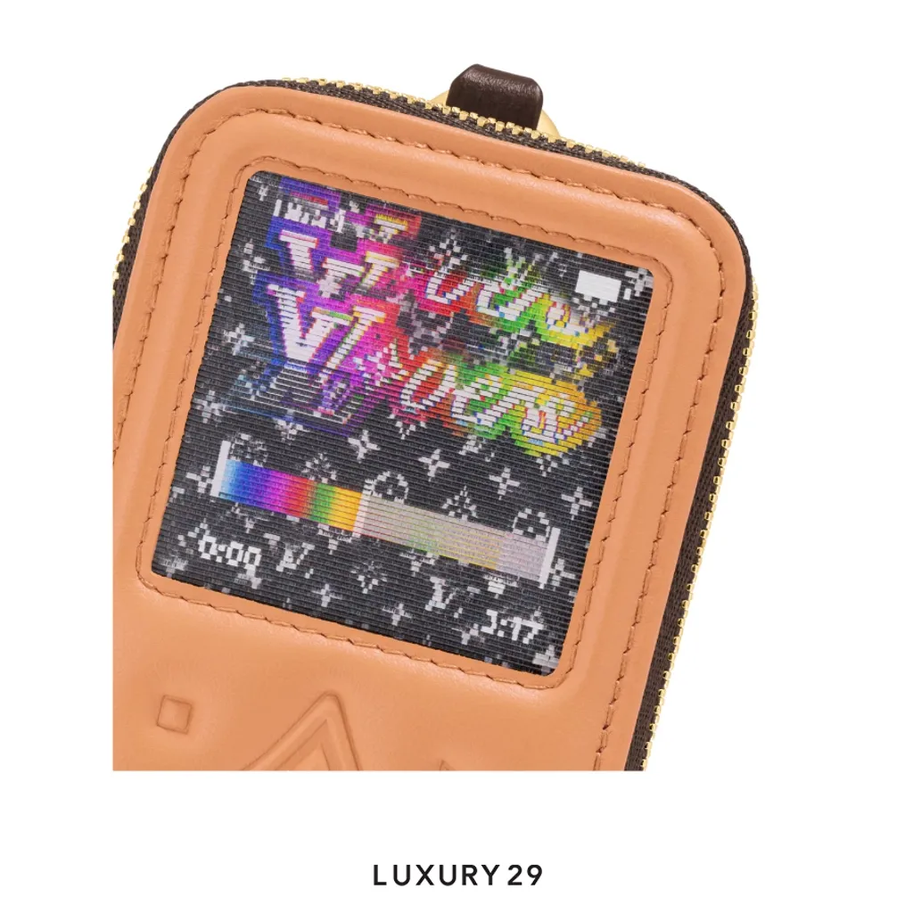 Louis Vuitton LV Music Key Holder and Bag Charm Brown(Mini, Brown)