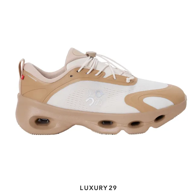 On X Loewe Cloudsolo Dark Sand/Cream