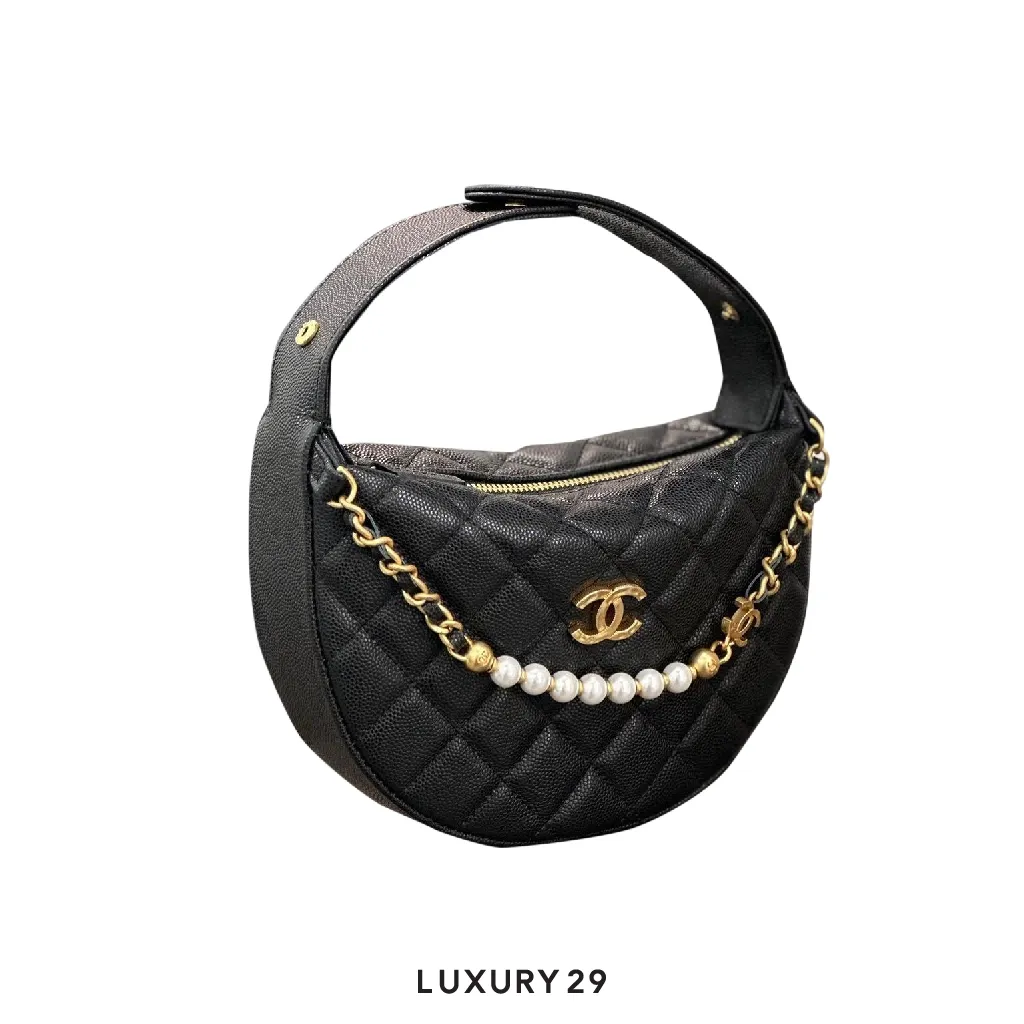 Chanel Pouch Grained Calfskin, Imitation Pearl & Gold-Tone Metal Black(Small, Black)