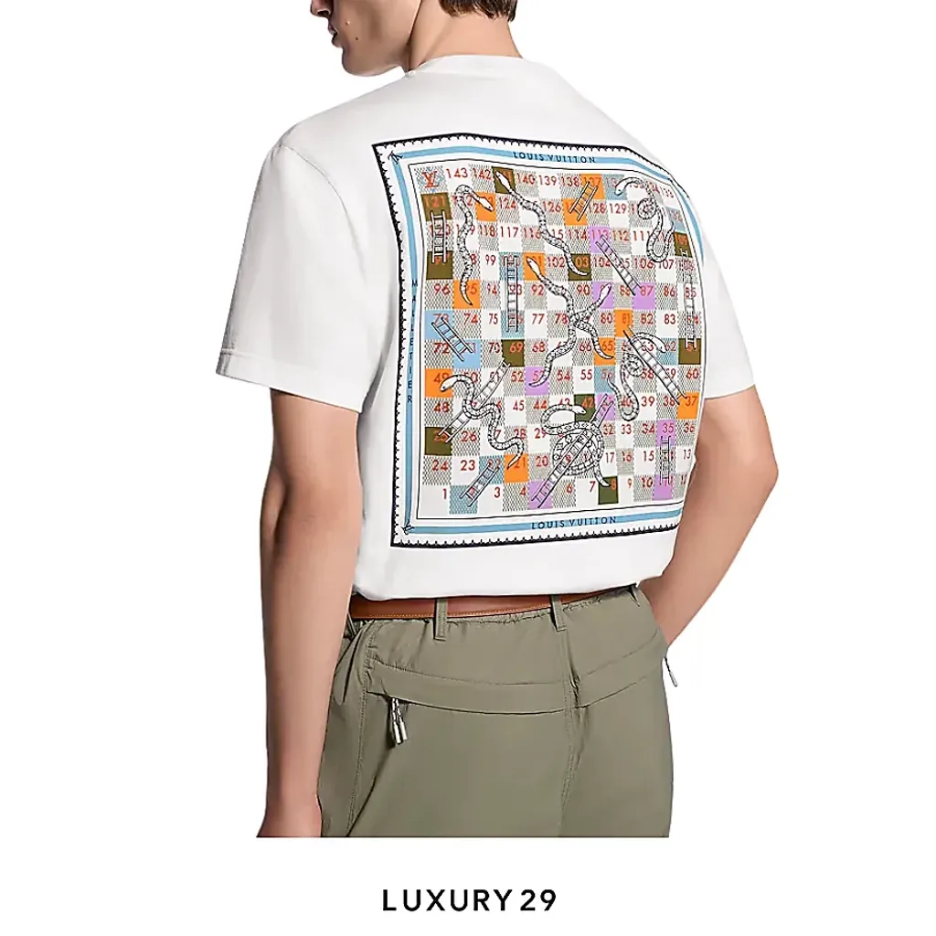 Louis Vuitton LV Printed the playful Snakes and Ladders motif T-Shirt(M, White)