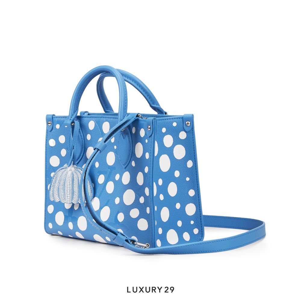 Louis Vuitton LV x YK OnTheGo PM Bag(Small, Blue)