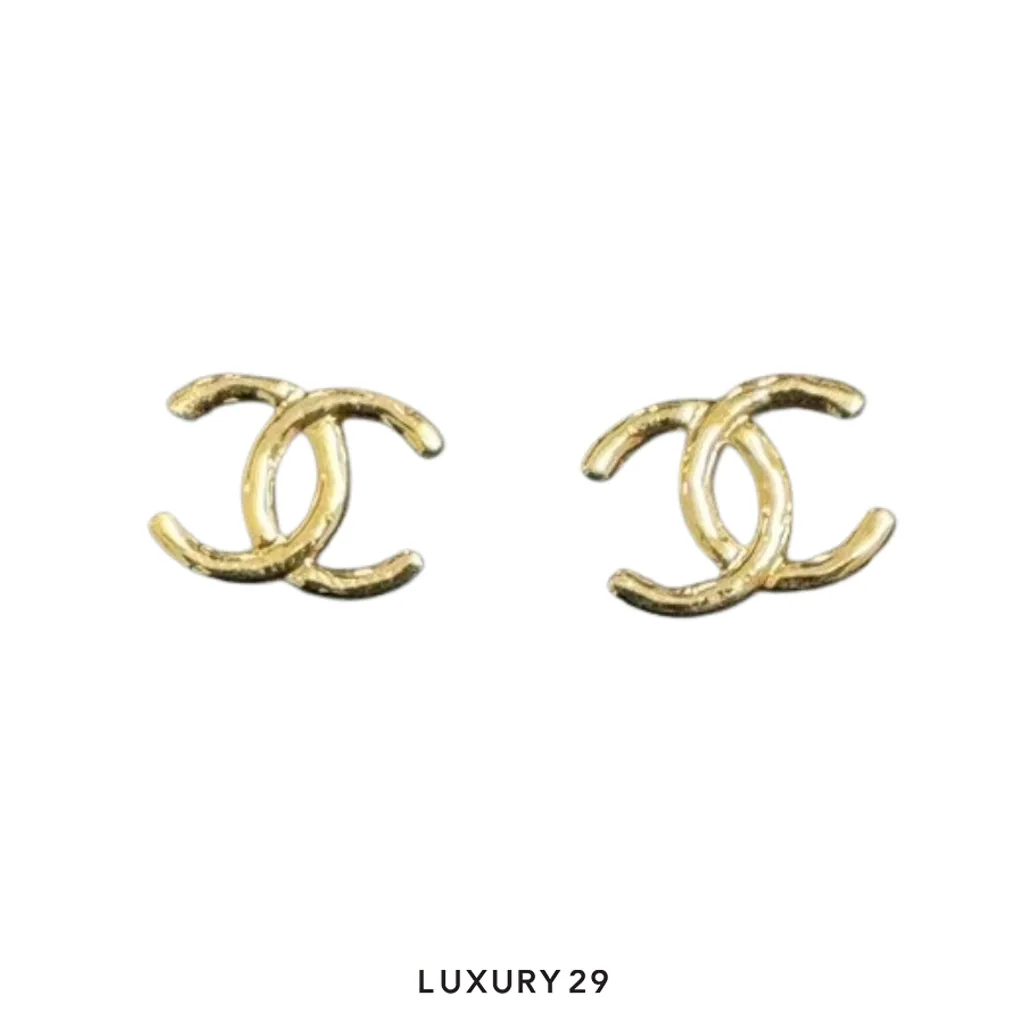 Chanel earrings feature the iconic interlocking CC logo in a polished gold finish(Free Size, Gold)
