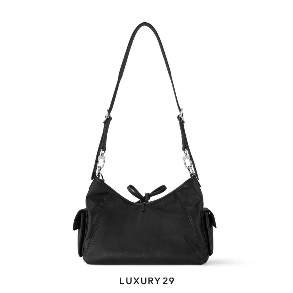 Louis Vuitton LV CarryAll Cargo Vibe PM Bag Black(Small, Black)