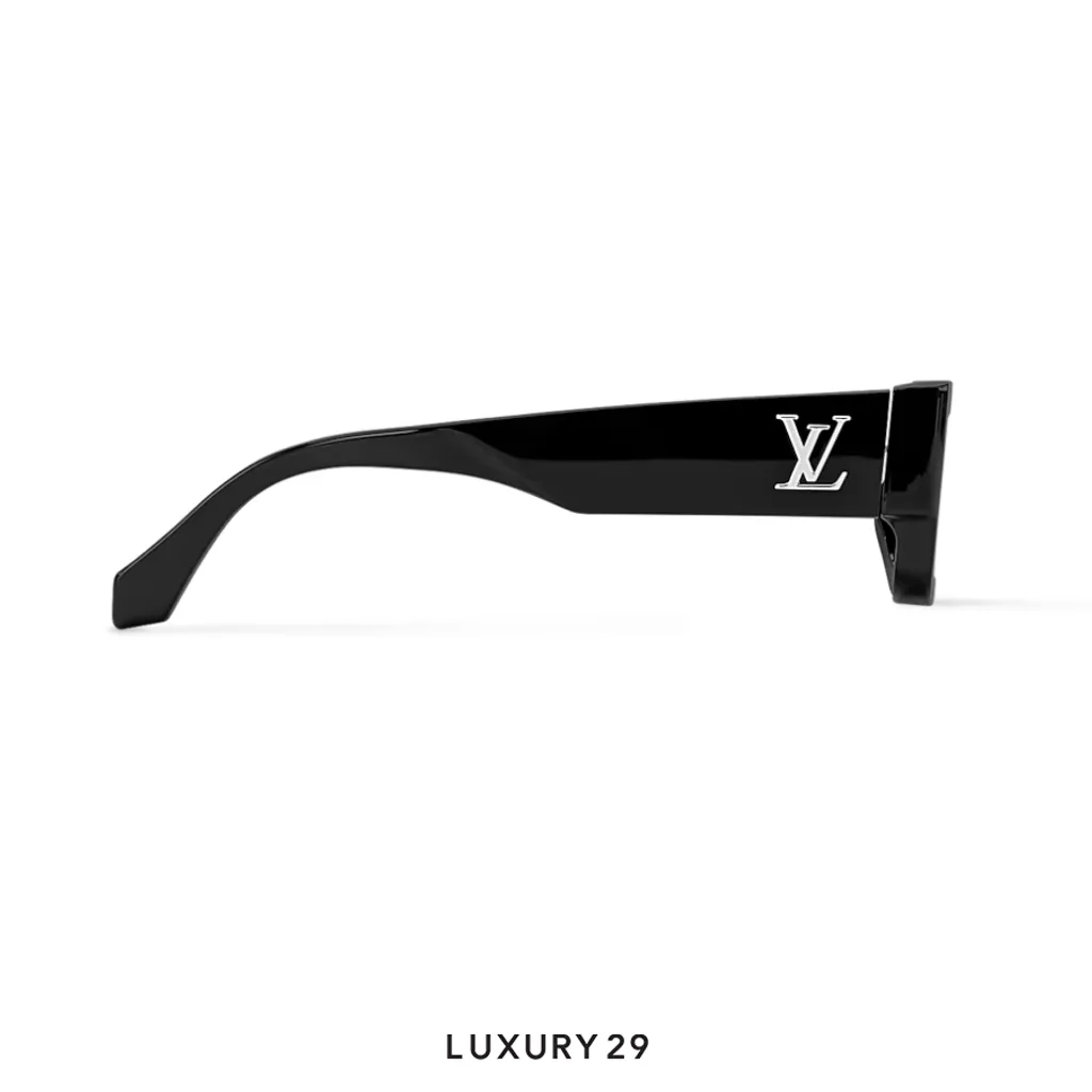 Louis Vuitton LV Clash Low Square Sunglasses(Free Size, Black)