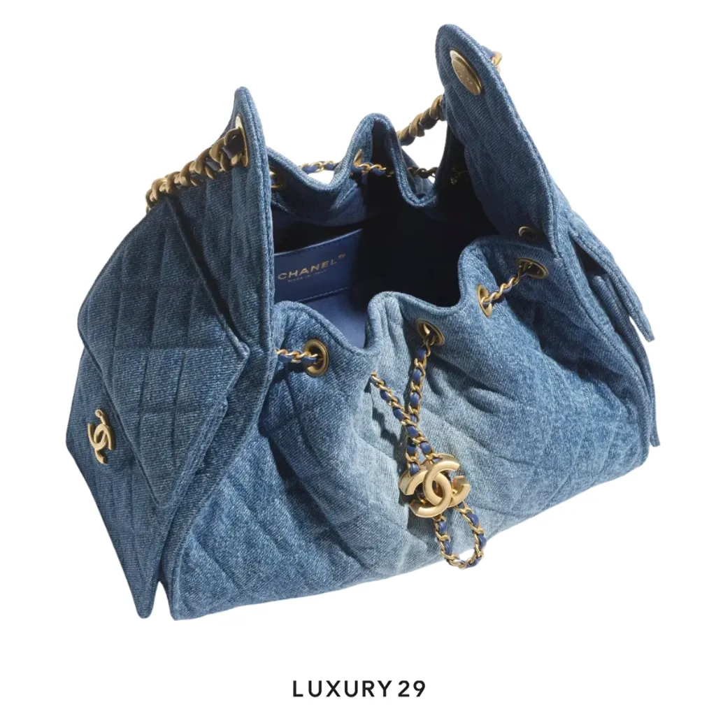 Chanel 25 Small Handbag Washed denim and gold-colored metal Light blue(Small, Blue)