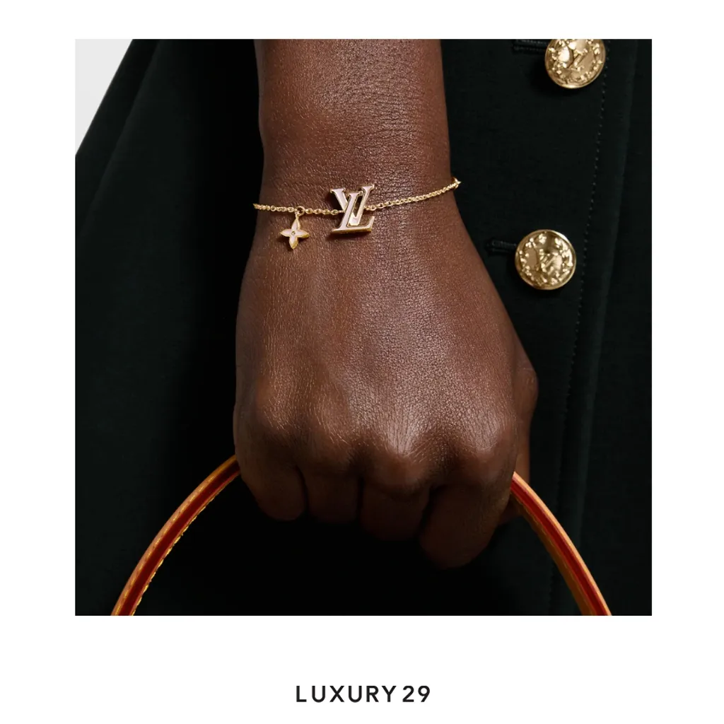Louis Vuitton LV Iconic Enamel Bracelet Pink(Free Size, Pink)