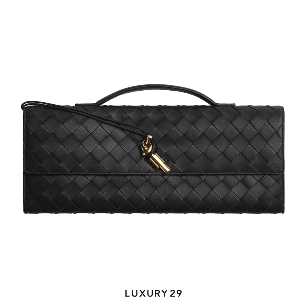 Bottega Veneta Andiamo Clutch Black(Small, Black)