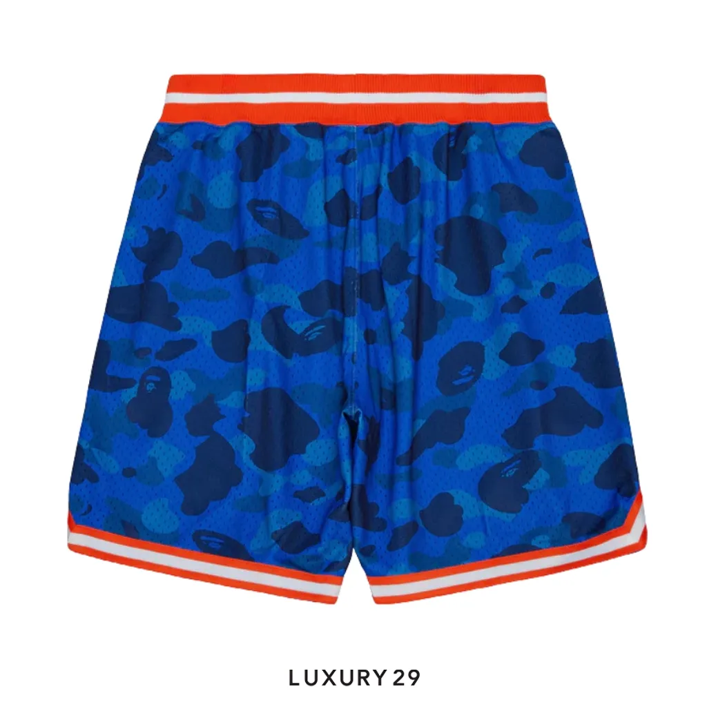 BAPE x Mitchell & Ness NBA New York Knicks Swingman Shorts(L, Blue)