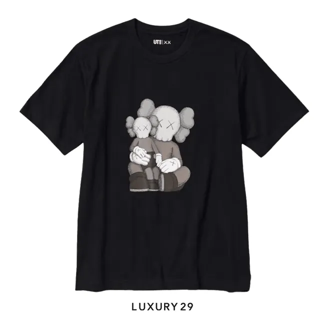 Uniqlo X KAWS UT Short Sleeve Graphic T-Shirt Black