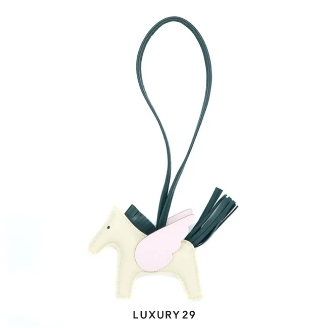 Hermes Rodeo Pegase PM charm Mauve Pale / Craie / Vert Cypress