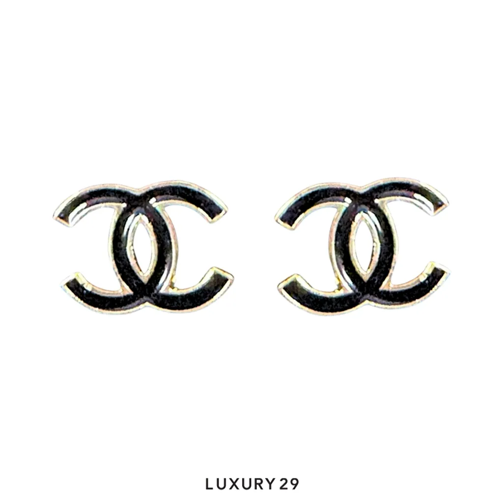 Chanel earrings feature a prominent gold-plated CC logo design(Free Size, Gold)