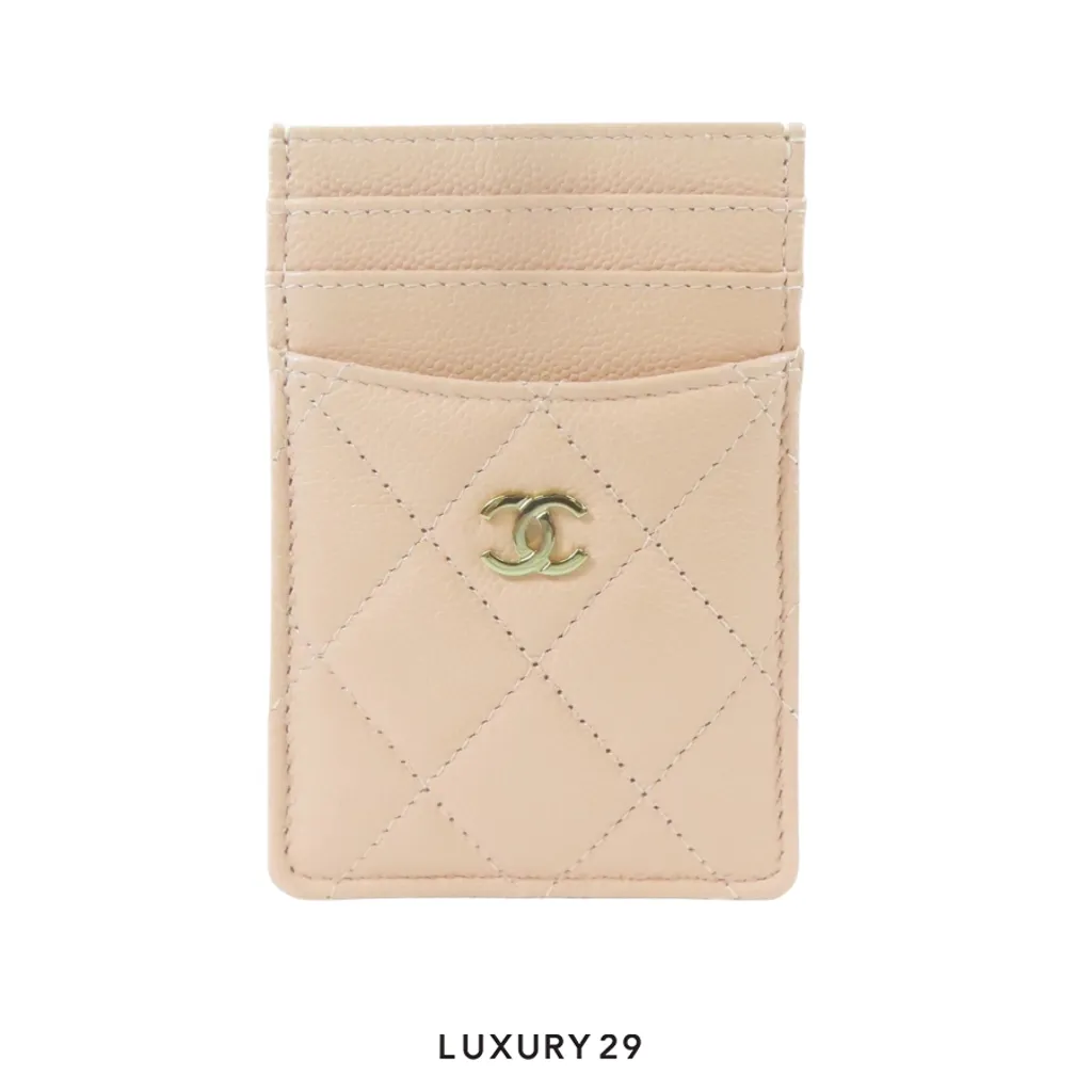 Chanel Classic Vertical Card Holder in light pink quilted caviar leather with gold-tone metal hardware(Small, Neutrals)
