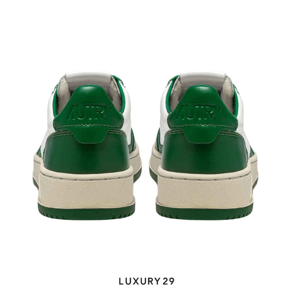 AUTRY SNEAKERS WOMAN MEDALIST LOW SNEAKERS IN TWO-TONE LEATHER COLOR WHITE AND GREEN(M)(40, Green)