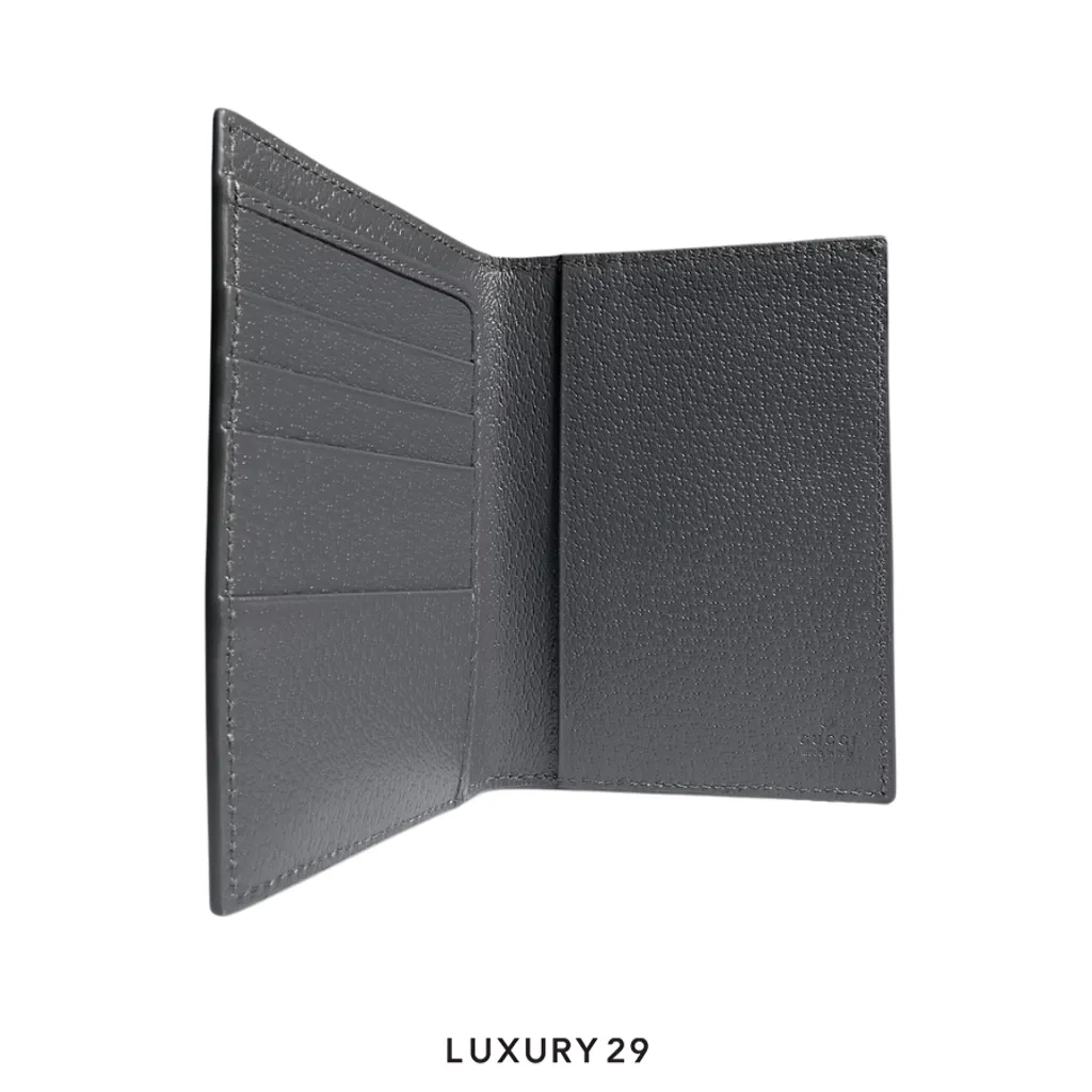 Gucci Grey interior GG passport case(Small, Black)