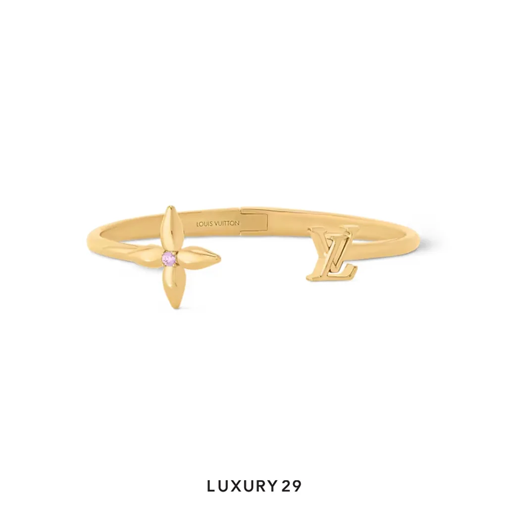 Louis Vuitton LV Louisette Signature Bracelet In Metal with gold-color finish(Medium, Gold)