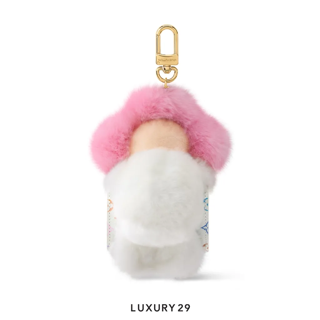 Louis Vuitton LV x TM Vivienne Cuddle Bag Charm Monogram Multicolor canvas leather and faux fur(Small, White)