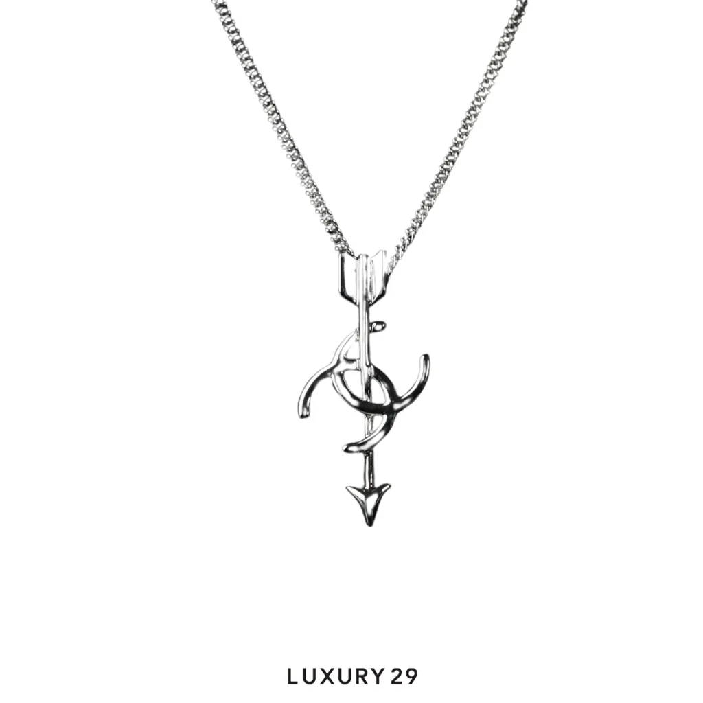 Chanel Arrow Motif Long Necklace Silver(Free Size, Silver)