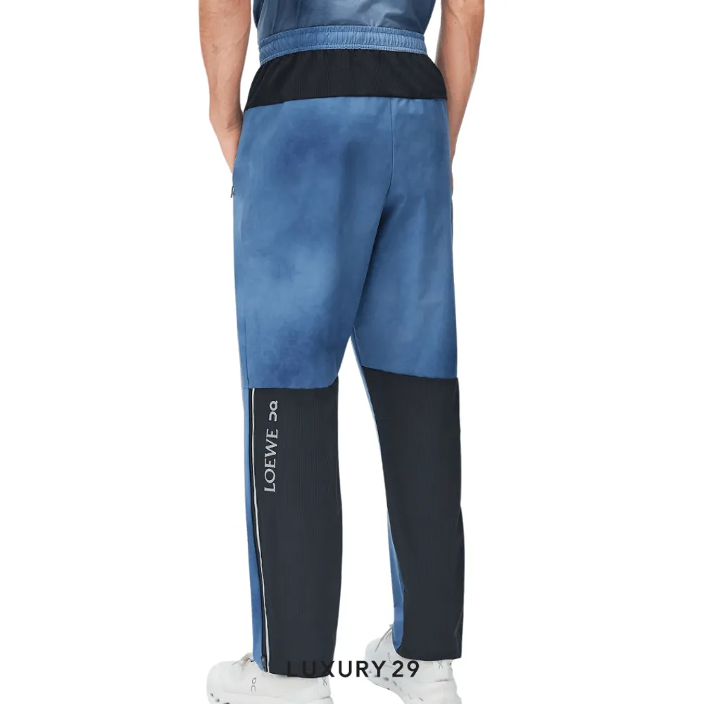 On x Loewe Tracksuit trousers in technical shell Blue/Multicolor(S, Blue)