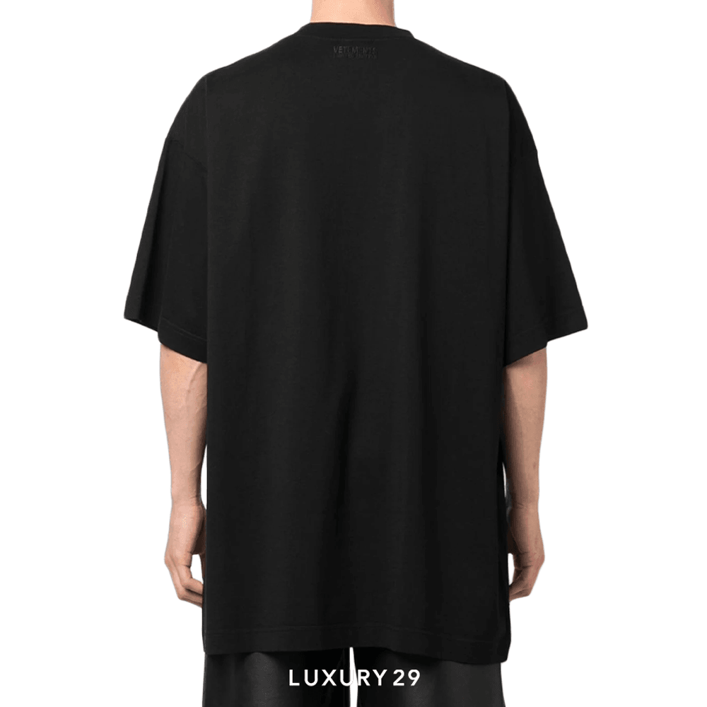 VETEMENTS logo-print T-shirt