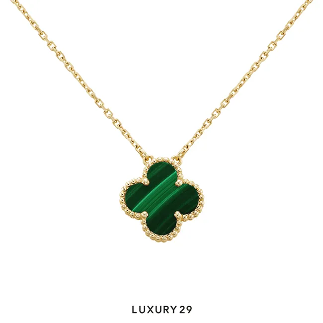 Van Cleef & Arpels Vintage Alhambra pendant, 18K yellow gold, malachite